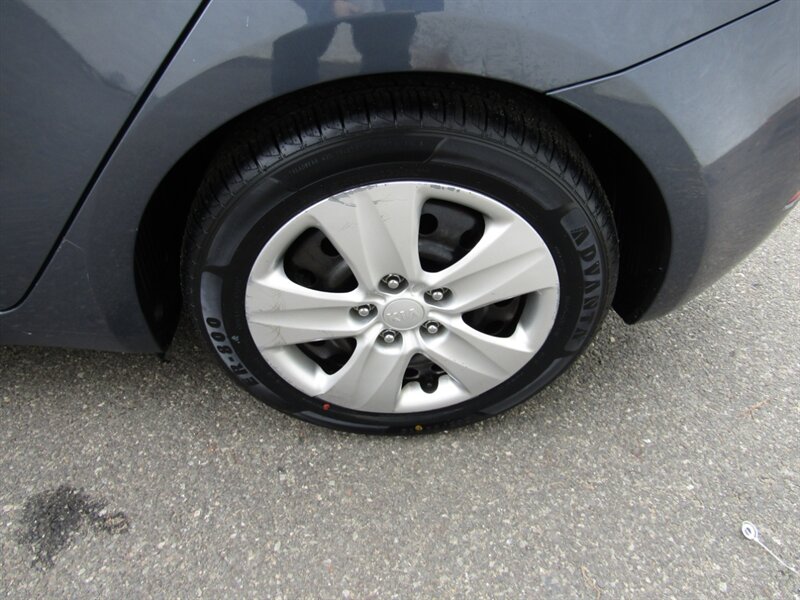 2016 Kia Forte5 LX,CONV PKG,PWR PKG,SILVER CERTIFIED - Photo 30 - Haddon Twp, NJ 08107