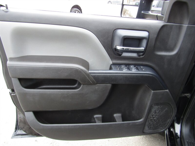 2023 Chevrolet Silverado 6500HD DIESEL QUAD CAB - Photo 21 - Haddon Twp, NJ 08107