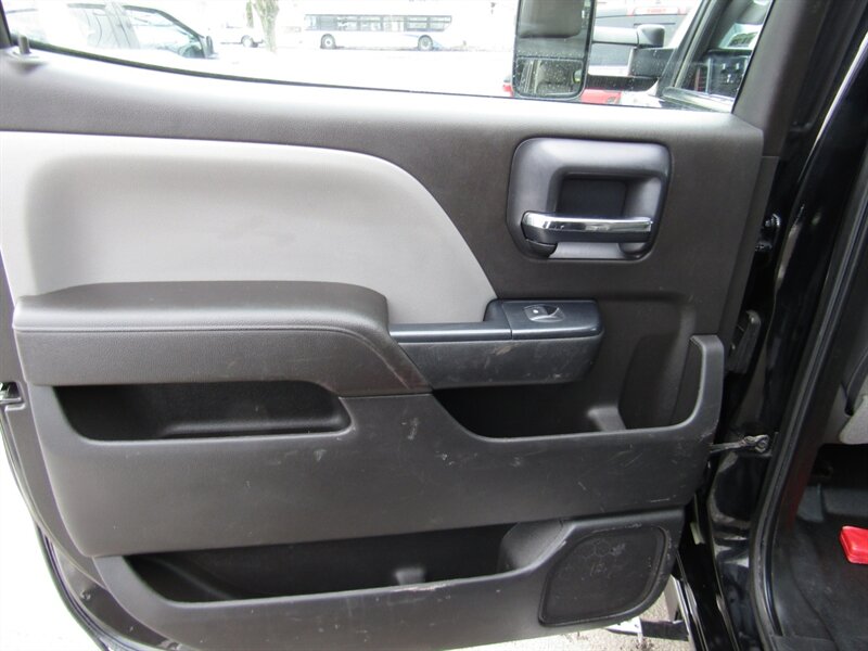 2023 Chevrolet Silverado 6500HD DIESEL QUAD CAB - Photo 25 - Haddon Twp, NJ 08107