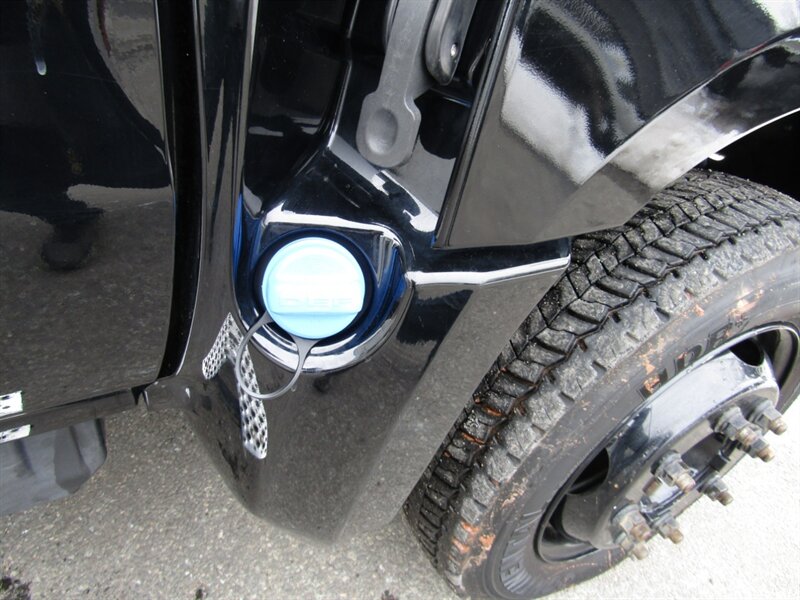 2023 Chevrolet Silverado 6500HD DIESEL QUAD CAB - Photo 19 - Haddon Twp, NJ 08107