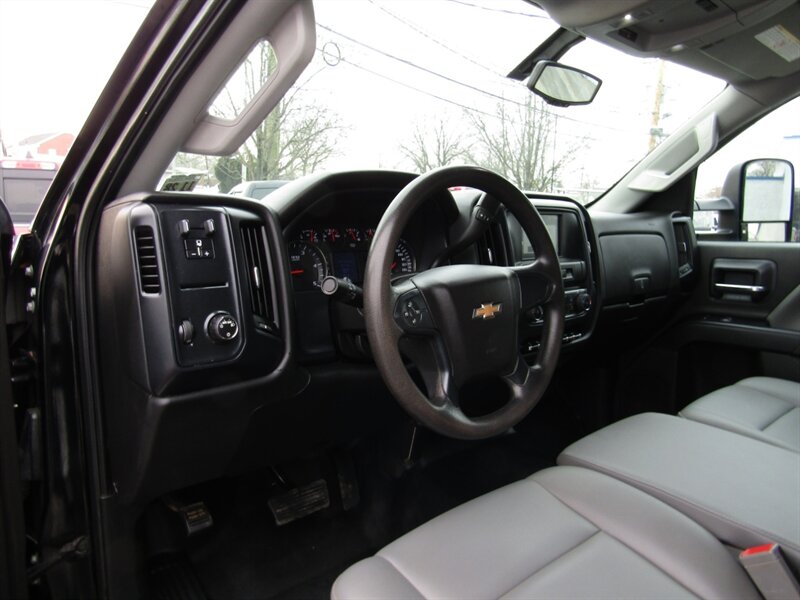 2023 Chevrolet Silverado 6500HD DIESEL QUAD CAB - Photo 24 - Haddon Twp, NJ 08107