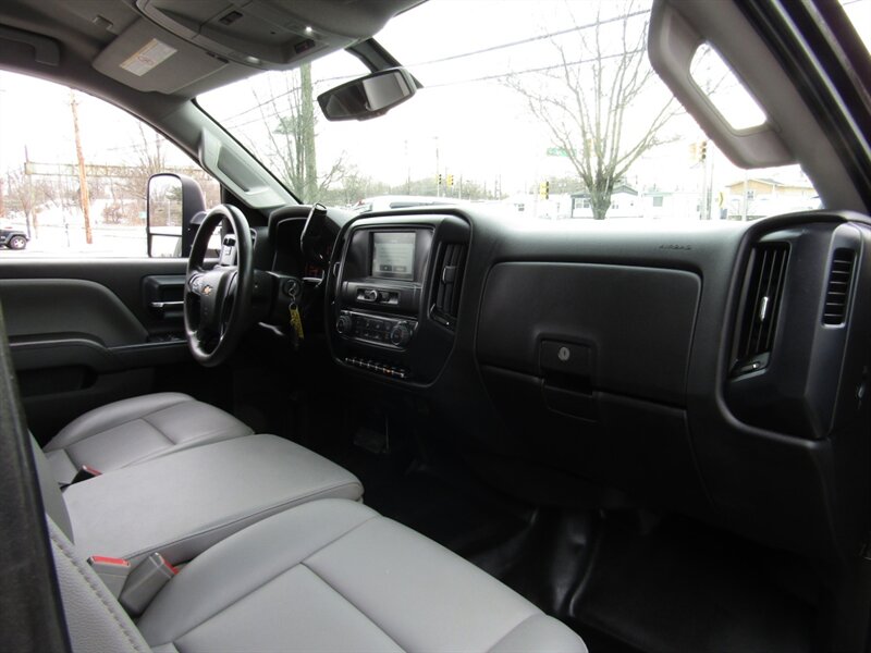 2023 Chevrolet Silverado 6500HD DIESEL QUAD CAB - Photo 32 - Haddon Twp, NJ 08107