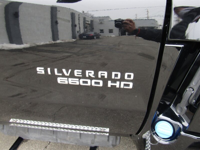 2023 Chevrolet Silverado 6500HD DIESEL QUAD CAB - Photo 18 - Haddon Twp, NJ 08107