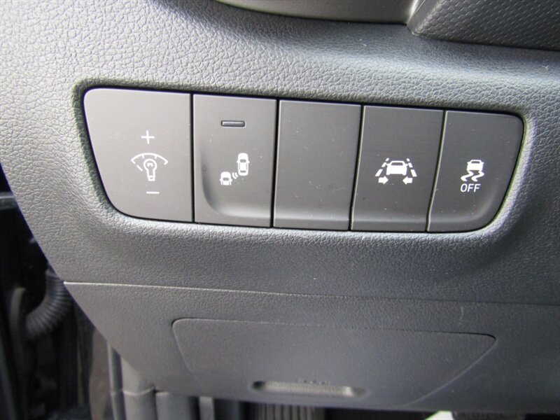 2021 Hyundai KONA SEL,AWD,,TECH PKG,CONV PKG,RVC,SILVER CERTIFIED - Photo 27 - Haddon Twp, NJ 08107