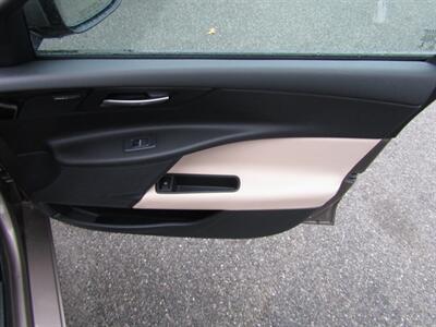 2017 Jaguar XE 35t Premium   - Photo 20 - Haddon Twp, NJ 08107