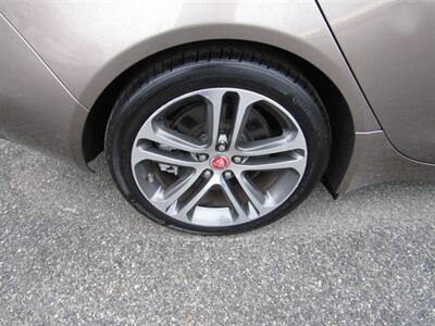 2017 Jaguar XE 35t Premium   - Photo 38 - Haddon Twp, NJ 08107