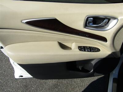 2017 INFINITI QX60 AWD,NAV,PANOROOF,TECH PKG,RVC,SILVER CERTIFIED   - Photo 8 - Haddon Twp, NJ 08107