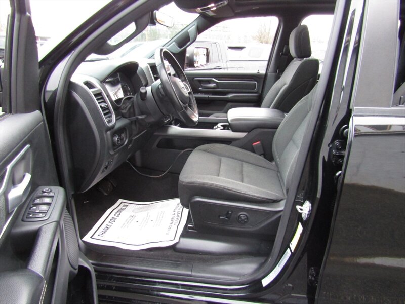 2020 RAM 1500 BIG HORN,COMFORT TECH PKG,PANO,SILVER CERTIFIED - Photo 18 - Haddon Twp, NJ 08107
