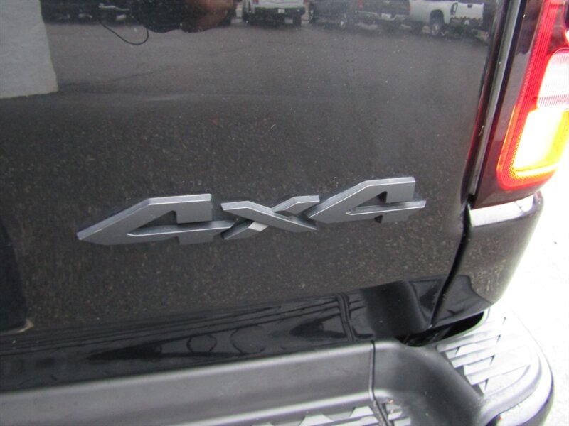 2020 RAM 1500 BIG HORN,COMFORT TECH PKG,PANO,SILVER CERTIFIED - Photo 14 - Haddon Twp, NJ 08107