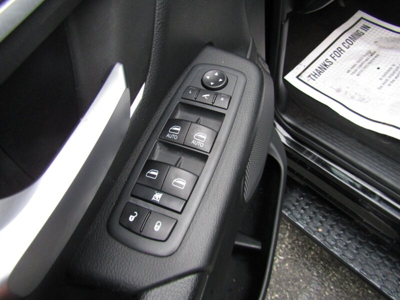 2020 RAM 1500 BIG HORN,COMFORT TECH PKG,PANO,SILVER CERTIFIED - Photo 17 - Haddon Twp, NJ 08107