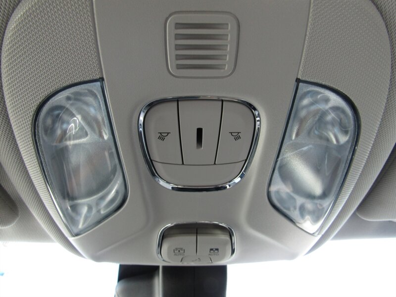 2022 Jeep Compass LATITUDE,4x4,PANOROOF,SILVER,RVC CERTIFIED - Photo 44 - Haddon Twp, NJ 08107