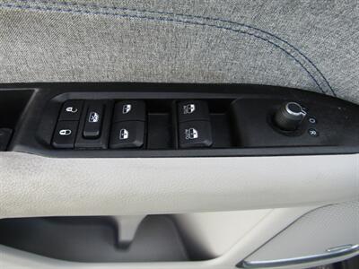 2022 Jeep Compass LATITUDE,4x4,PANOROOF,SILVER,RVC CERTIFIED - Photo 25 - Haddon Twp, NJ 08107