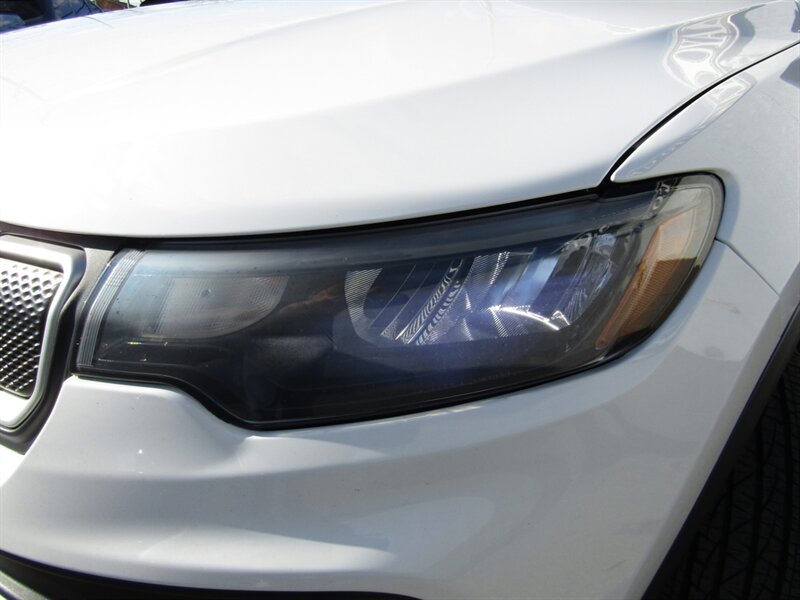 2022 Jeep Compass LATITUDE,4x4,PANOROOF,SILVER,RVC CERTIFIED - Photo 11 - Haddon Twp, NJ 08107