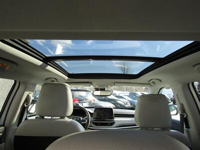 2022 Jeep Compass LATITUDE,4x4,PANOROOF,SILVER,RVC CERTIFIED - Photo 33 - Haddon Twp, NJ 08107