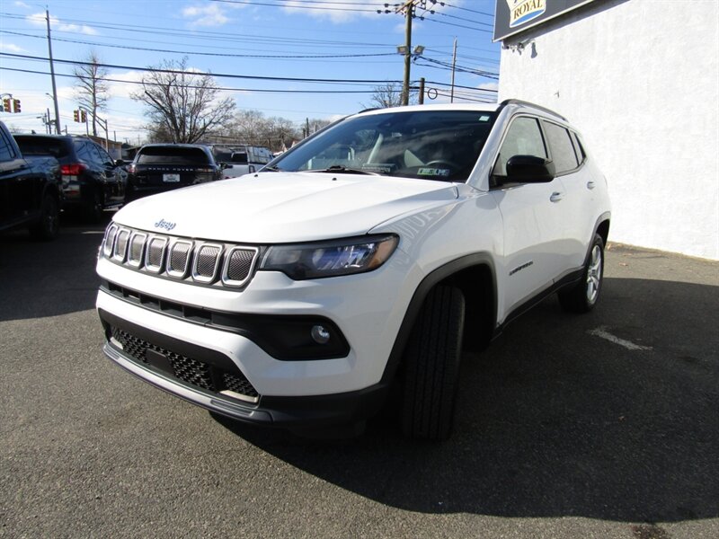 2022 Jeep Compass LATITUDE,4x4,PANOROOF,SILVER,RVC CERTIFIED - Photo 3 - Haddon Twp, NJ 08107