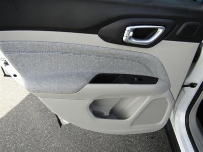 2022 Jeep Compass LATITUDE,4x4,PANOROOF,SILVER,RVC CERTIFIED - Photo 27 - Haddon Twp, NJ 08107