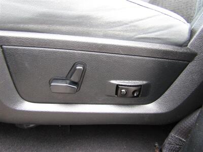 2017 RAM 1500 SLT,4X4,CONV PKG,RVC,PDC,SILVER CERTIFIED - Photo 15 - Haddon Twp, NJ 08107