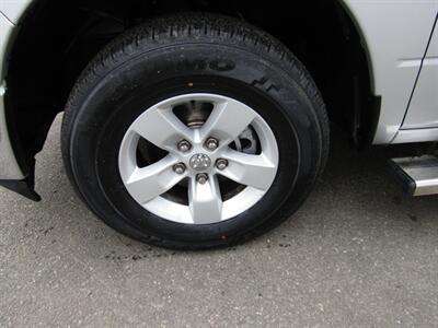 2017 RAM 1500 SLT,4X4,CONV PKG,RVC,PDC,SILVER CERTIFIED - Photo 37 - Haddon Twp, NJ 08107