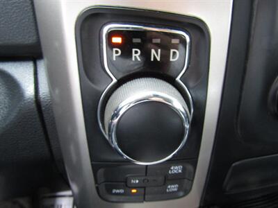 2017 RAM 1500 SLT,4X4,CONV PKG,RVC,PDC,SILVER CERTIFIED - Photo 33 - Haddon Twp, NJ 08107