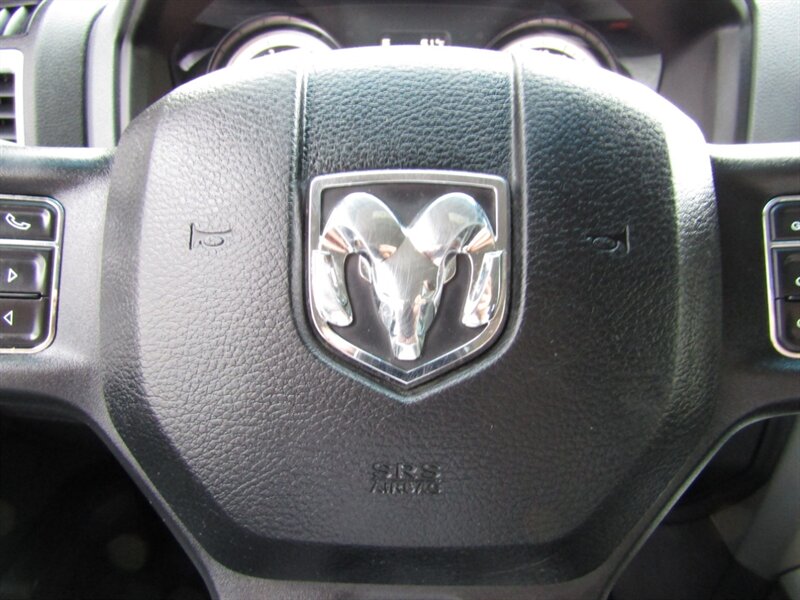 2017 RAM 1500 SLT,4X4,CONV PKG,RVC,PDC,SILVER CERTIFIED - Photo 27 - Haddon Twp, NJ 08107