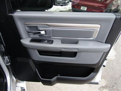 2017 RAM 1500 SLT,4X4,CONV PKG,RVC,PDC,SILVER CERTIFIED - Photo 24 - Haddon Twp, NJ 08107