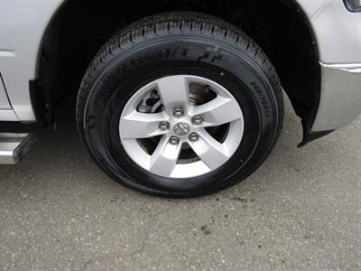 2017 RAM 1500 SLT,4X4,CONV PKG,RVC,PDC,SILVER CERTIFIED - Photo 40 - Haddon Twp, NJ 08107