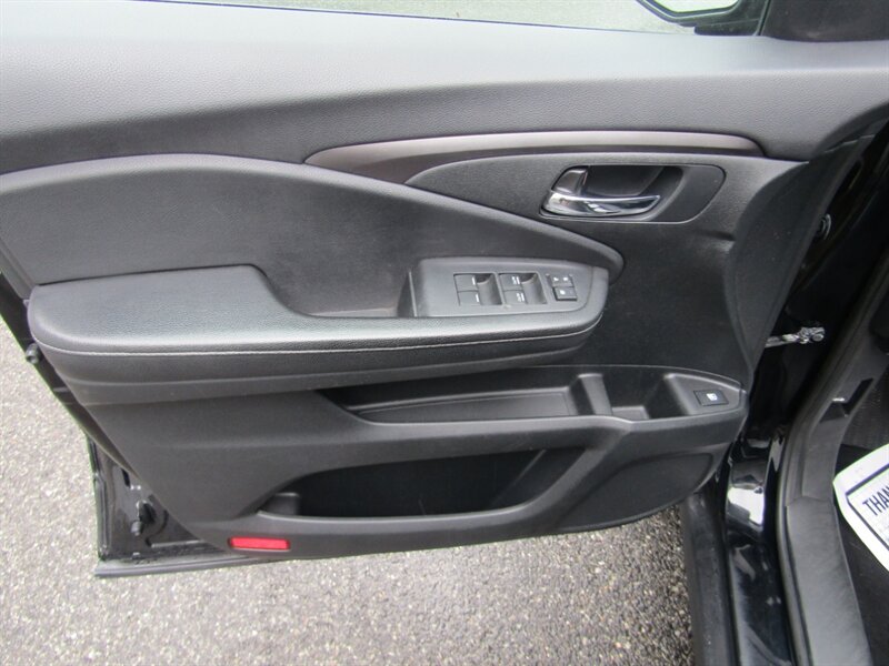 2017 Honda Ridgeline SPORT,4X4, PKG,CONV PKG,SILVER CERTIFIED - Photo 32 - Haddon Twp, NJ 08107