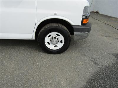 2023 Chevrolet Express 3500 ,HEAVY DUTY,REFRIGERATED BOX   - Photo 16 - Haddon Twp, NJ 08107