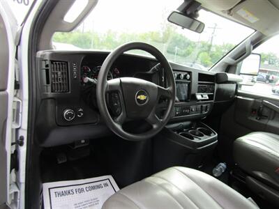 2023 Chevrolet Express 3500 ,HEAVY DUTY,REFRIGERATED BOX   - Photo 38 - Haddon Twp, NJ 08107