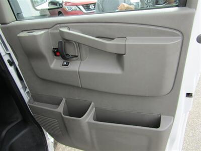 2023 Chevrolet Express 3500 ,HEAVY DUTY,REFRIGERATED BOX   - Photo 41 - Haddon Twp, NJ 08107