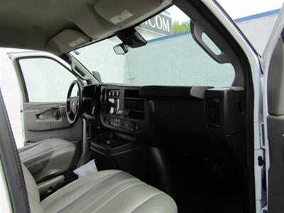 2023 Chevrolet Express 3500 ,HEAVY DUTY,REFRIGERATED BOX   - Photo 39 - Haddon Twp, NJ 08107