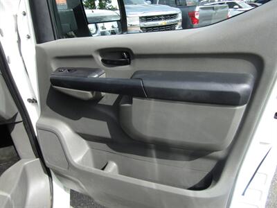 2017 Nissan NV S,CONV PKG,RVC,PWR PKG,SILVER CERTIFIED   - Photo 29 - Haddon Twp, NJ 08107