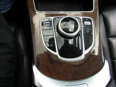 2017 Mercedes-Benz AWD,NAV,PREM 1 PKG,PANOROOF ,SILVER CERTIFIED - Photo 51 - Haddon Twp, NJ 08107