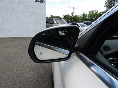 2017 Mercedes-Benz AWD,NAV,PREM 1 PKG,PANOROOF ,SILVER CERTIFIED - Photo 20 - Haddon Twp, NJ 08107