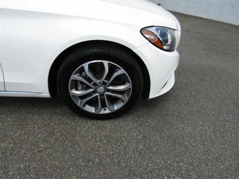 2017 Mercedes-Benz AWD,NAV,PREM 1 PKG,PANOROOF ,SILVER CERTIFIED - Photo 16 - Haddon Twp, NJ 08107