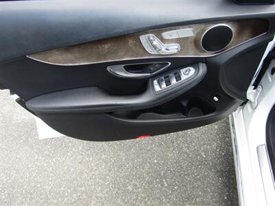 2017 Mercedes-Benz AWD,NAV,PREM 1 PKG,PANOROOF ,SILVER CERTIFIED - Photo 30 - Haddon Twp, NJ 08107