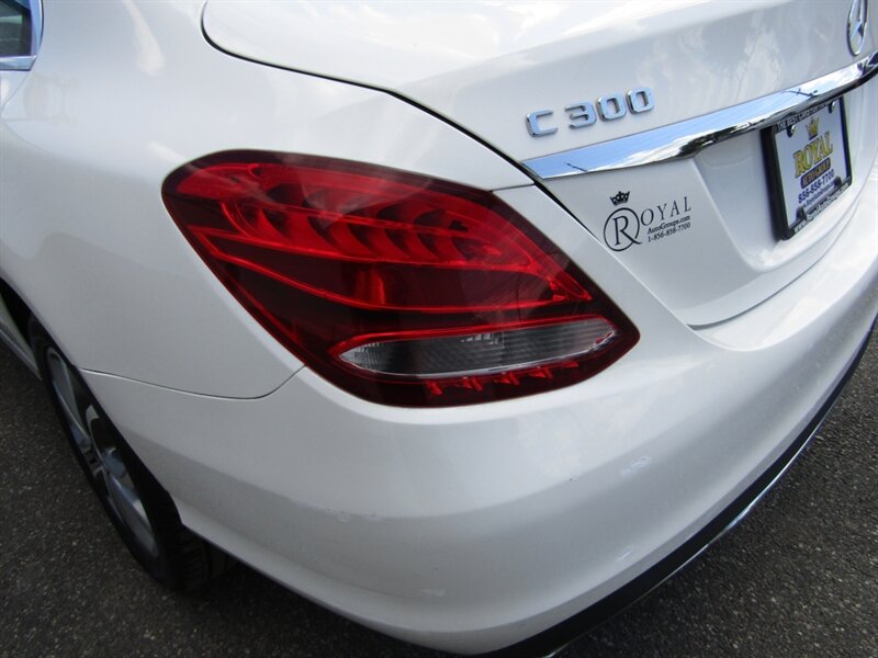 2017 Mercedes-Benz AWD,NAV,PREM 1 PKG,PANOROOF ,SILVER CERTIFIED - Photo 21 - Haddon Twp, NJ 08107