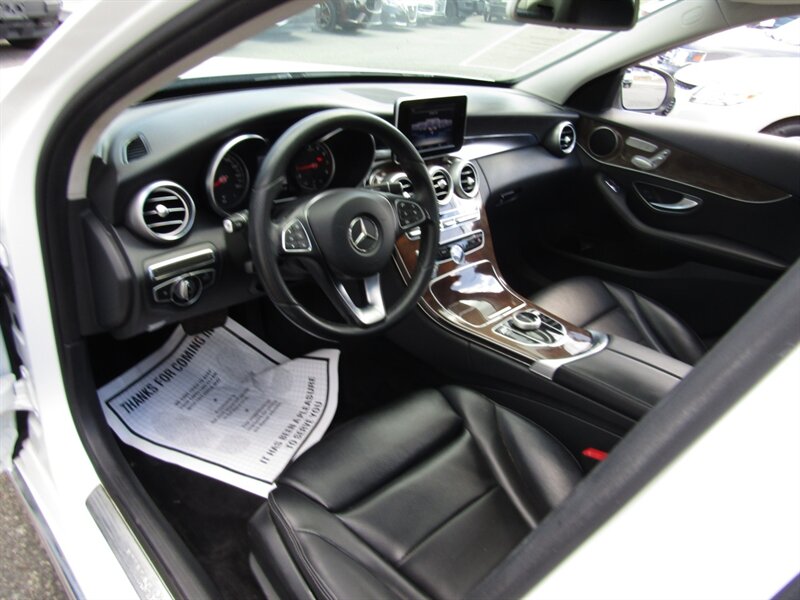 2017 Mercedes-Benz AWD,NAV,PREM 1 PKG,PANOROOF ,SILVER CERTIFIED - Photo 33 - Haddon Twp, NJ 08107