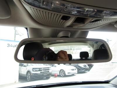 2017 Mercedes-Benz AWD,NAV,PREM 1 PKG,PANOROOF ,SILVER CERTIFIED - Photo 55 - Haddon Twp, NJ 08107