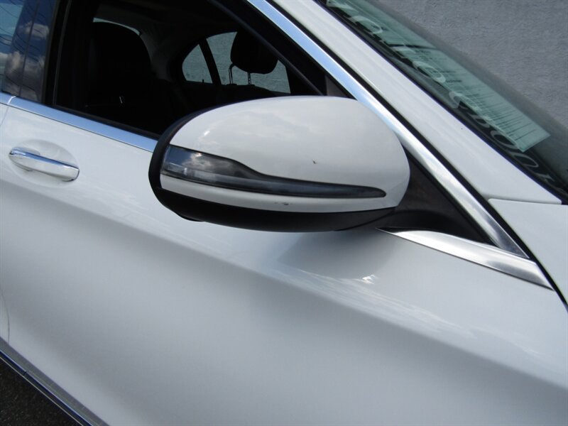 2017 Mercedes-Benz AWD,NAV,PREM 1 PKG,PANOROOF ,SILVER CERTIFIED - Photo 29 - Haddon Twp, NJ 08107