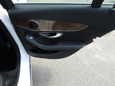 2017 Mercedes-Benz AWD,NAV,PREM 1 PKG,PANOROOF ,SILVER CERTIFIED - Photo 39 - Haddon Twp, NJ 08107