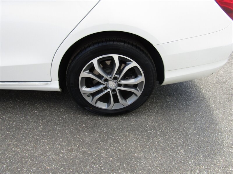 2017 Mercedes-Benz AWD,NAV,PREM 1 PKG,PANOROOF ,SILVER CERTIFIED - Photo 14 - Haddon Twp, NJ 08107