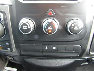 2018 RAM 1500 4x4,CONV PKG,TOW PKG,SILVER CERTIFIED   - Photo 32 - Haddon Twp, NJ 08107