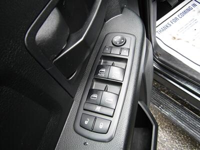 2018 RAM 1500 4x4,CONV PKG,TOW PKG,SILVER CERTIFIED   - Photo 13 - Haddon Twp, NJ 08107