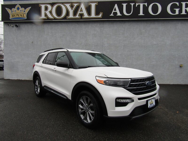 2020 Ford Explorer XLT,4X4,TECH PKG.LEATHER,PANO,SILVER CERTIFIED  