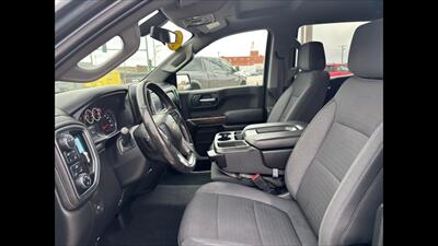 2020 Chevrolet Silverado 1500 LT   - Photo 12 - Dodge City, KS 67801