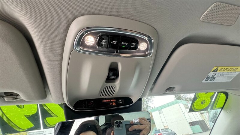 2018 Volvo XC60 T8 eAWD Inscription photo