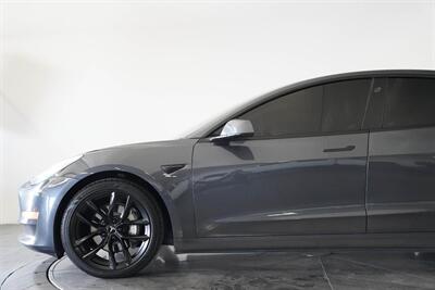 2019 Tesla Model 3 Long Range   - Photo 5 - Victorville, CA 92392
