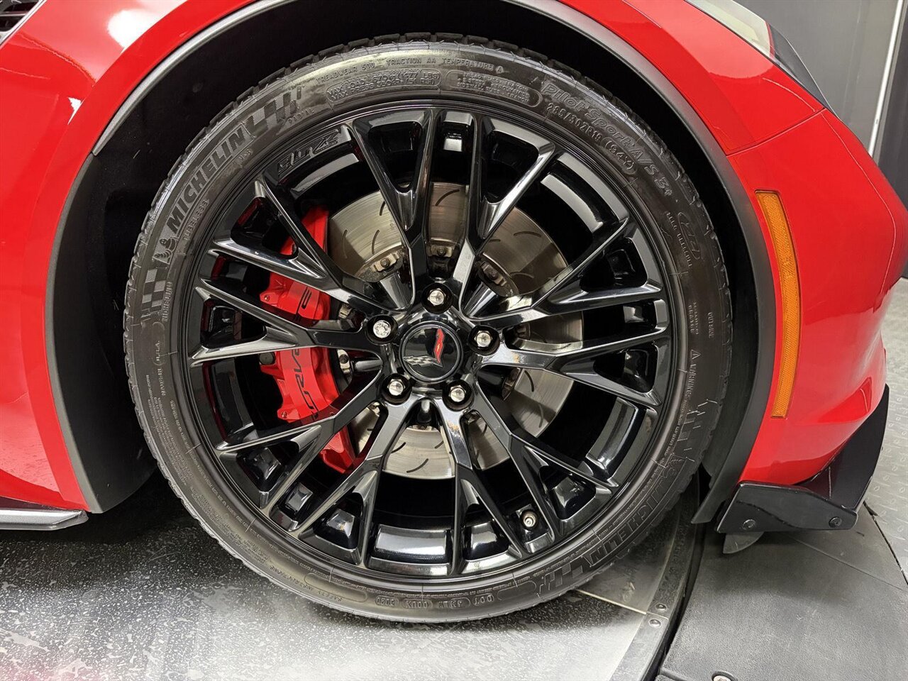 2017 Chevrolet Corvette Z06   - Photo 13 - Victorville, CA 92392