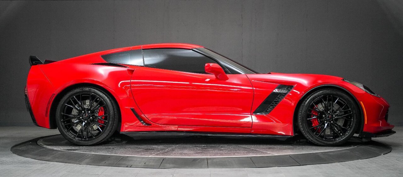 2017 Chevrolet Corvette Z06   - Photo 9 - Victorville, CA 92392